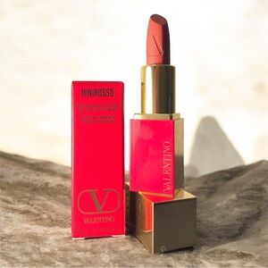 Valentino Minirosso Matte Lipstick: undressed velvet